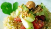 Quinoa au thon, crudités et noisettes pilées… Entrée fraîcheur, santé et légèreté !