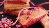 Financiers aux pralines roses… Douceur en habit rose pour Octobre rose !!!