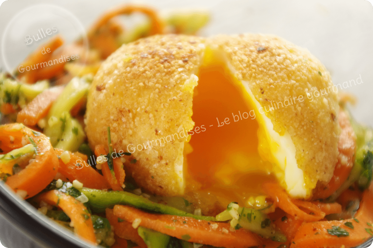 Oeuf Mollet Pane Aux Amandes Sur Nid De Legumes Bulles De