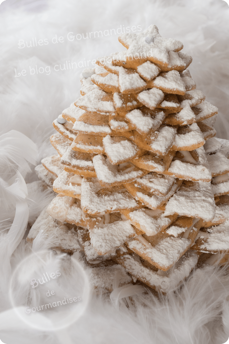 Sapin de Noël en sablés à la noisette